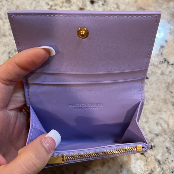 Bottega Veneta Small Envelope CaRd Case “Wisteria” - Picture 5 of 14